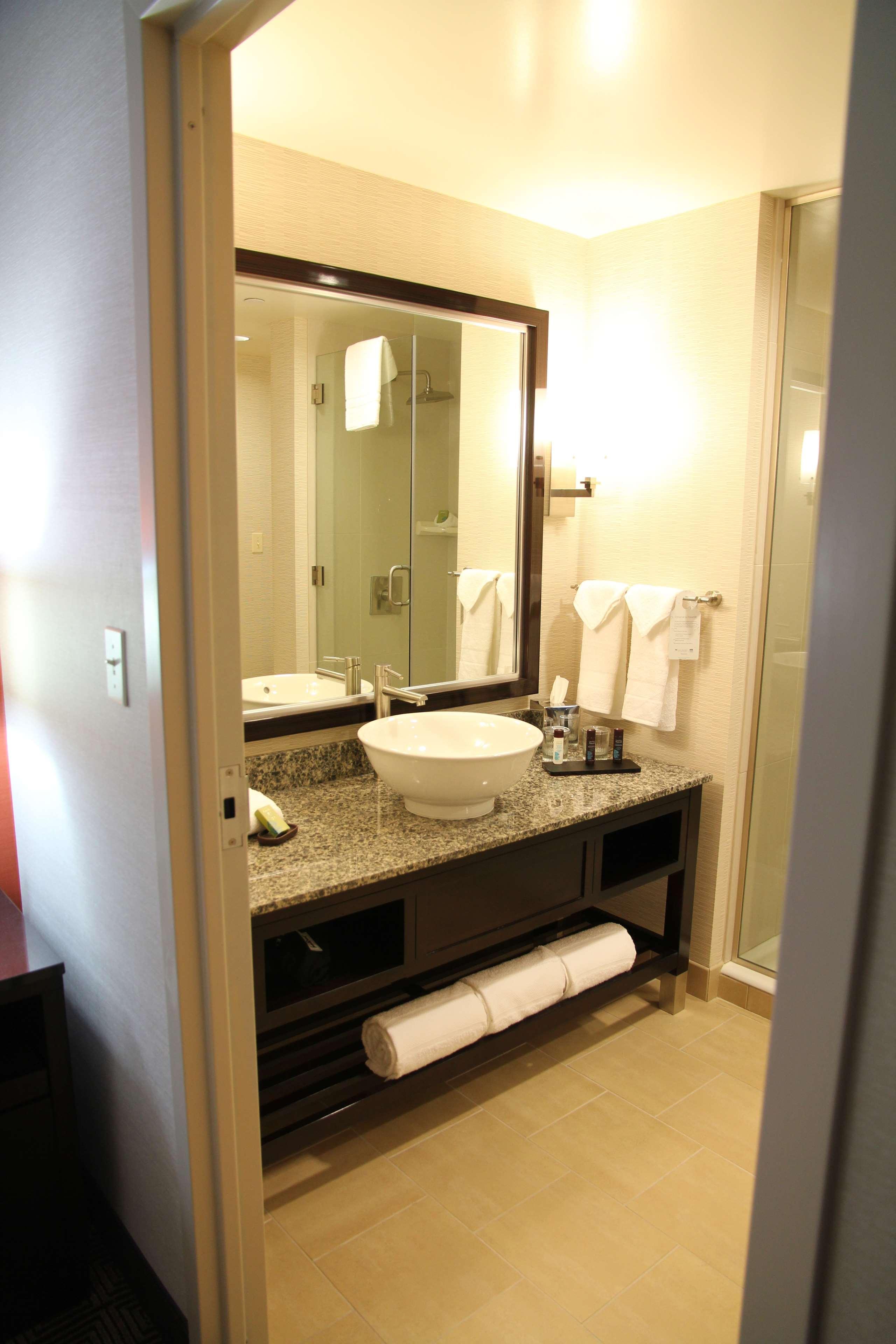 Embassy Suites Ontario - Airport Zimmer foto