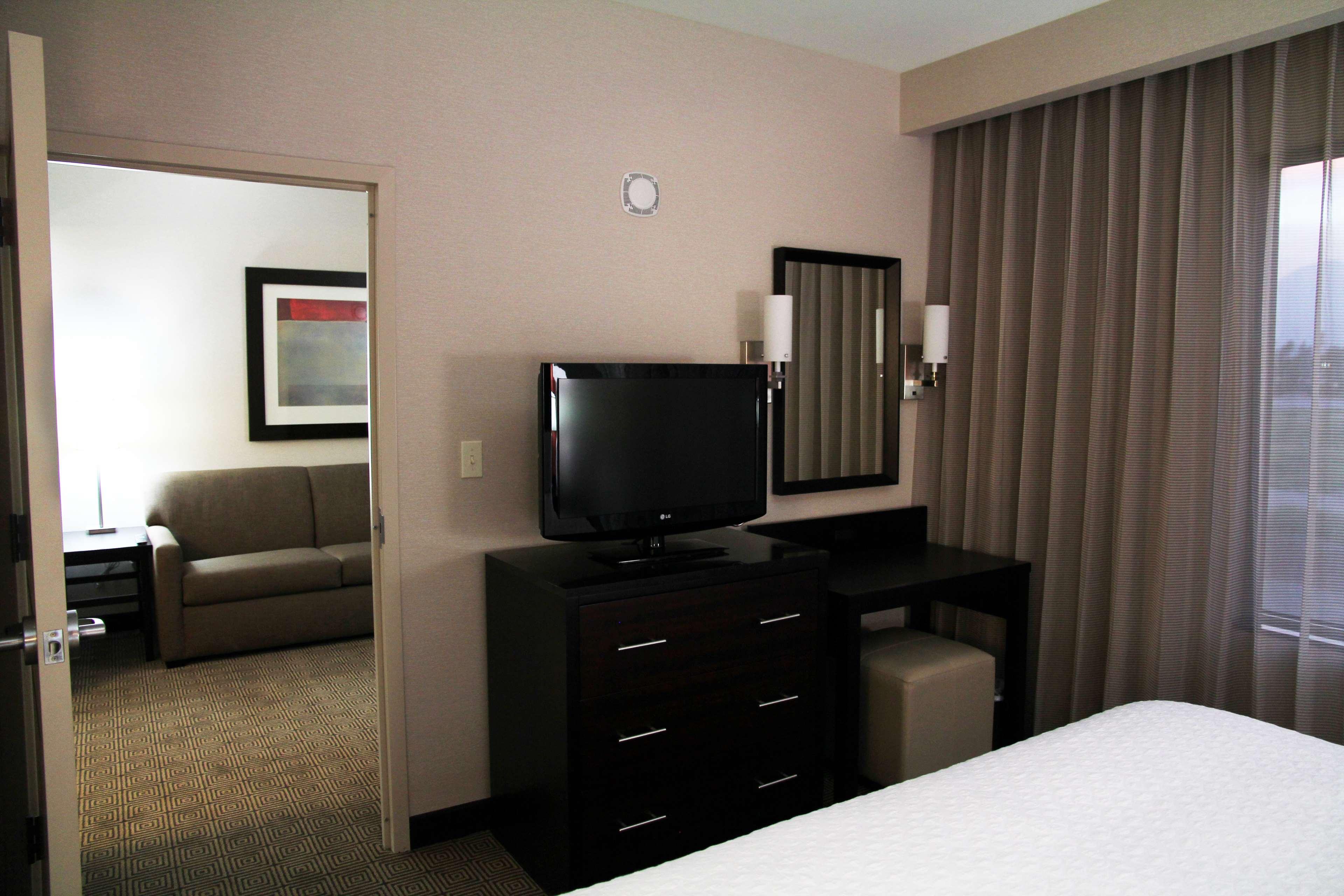 Embassy Suites Ontario - Airport Zimmer foto